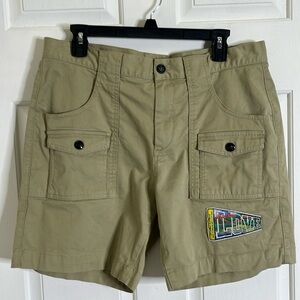 Love Moschino Patch Khaki Shorts Men's size 34 Preppy Casual